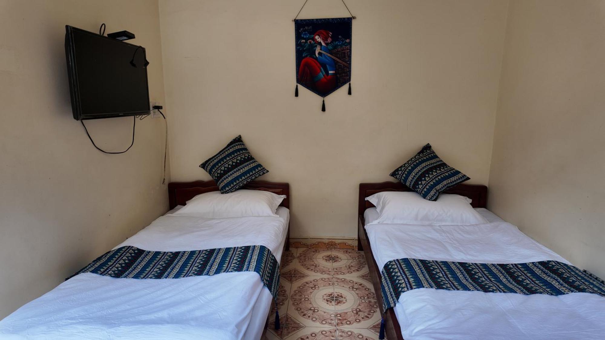Lien Huong 145A Hotel Ha Giang Bagian luar foto